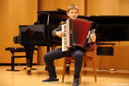 Glasbena šola Kamnik bogatejša za povezovalni hodnik med matično šolo in stavbo na Kajuhovi ulici (13)